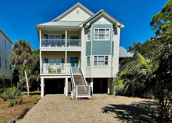 Pet Friendly- St George Island Sleeps 13- Pool