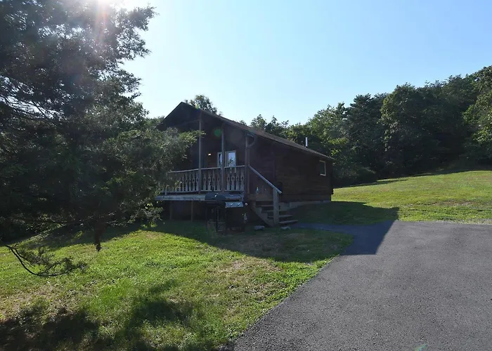 Whispering Hills - Couples Getaway