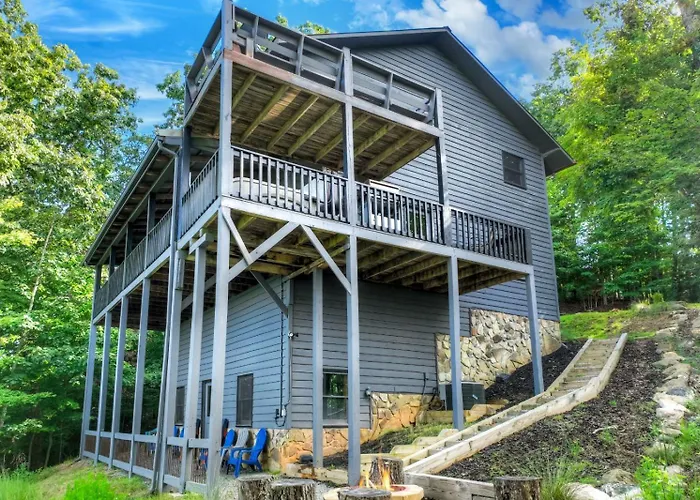 Eagles View Ridge - Gorgeous Mountain Views From The Hot Tub + Firepit