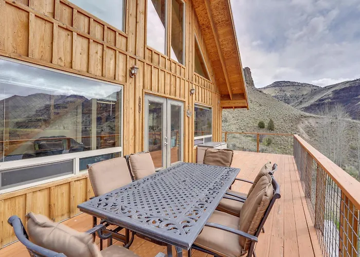 Stunning Hilltop Home By John Day Fossil Beds