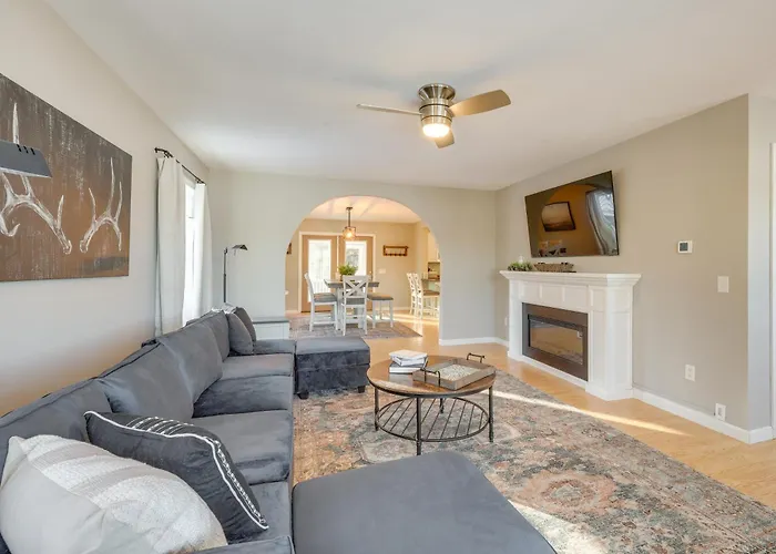 Spacious Eagle Lake Home W/ Fireplace & Deck