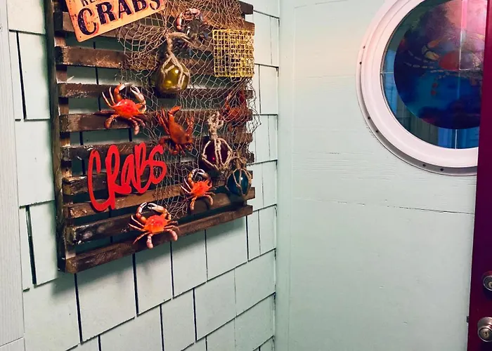 The Cozy Crab Cottage
