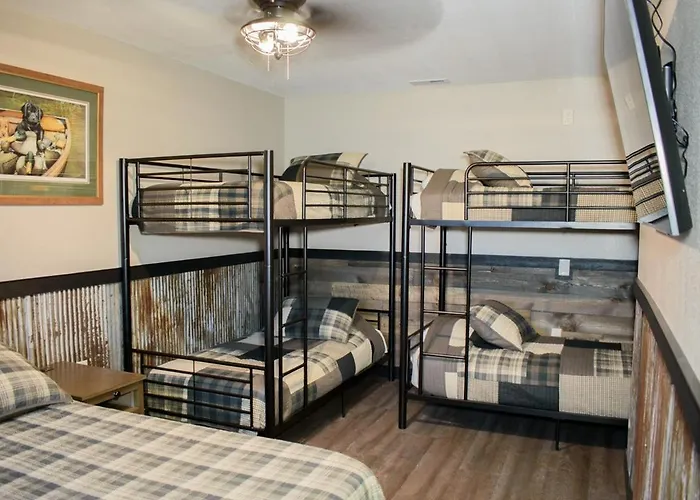 Duct-Tape Lodge