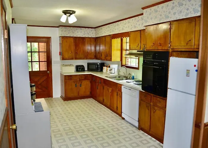 Country Home By Natchez Trace'S State Forest