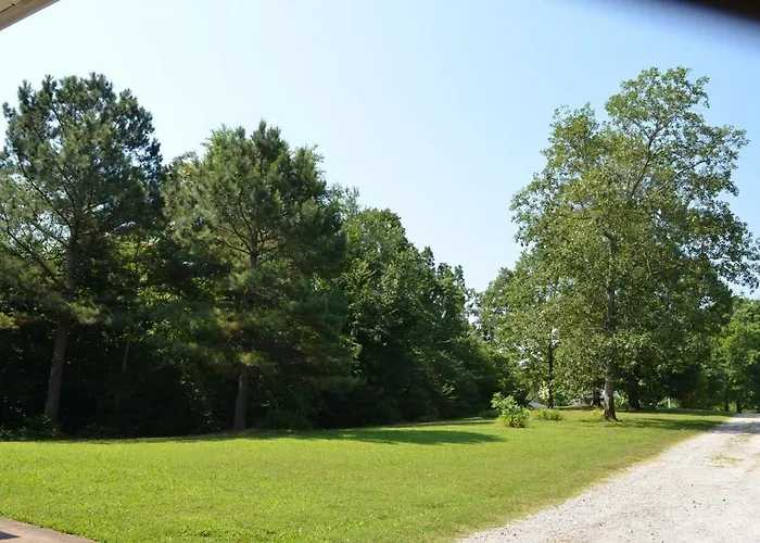 Country Home By Natchez Trace'S State Forest