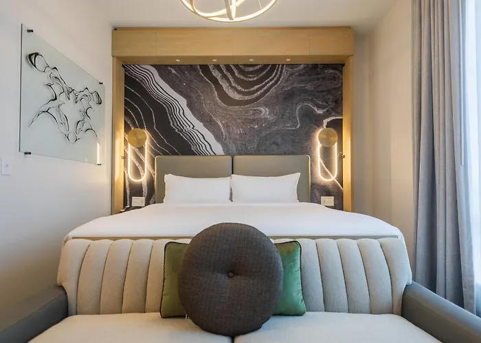 Posh On Kirkwood, A Boutique Hotel