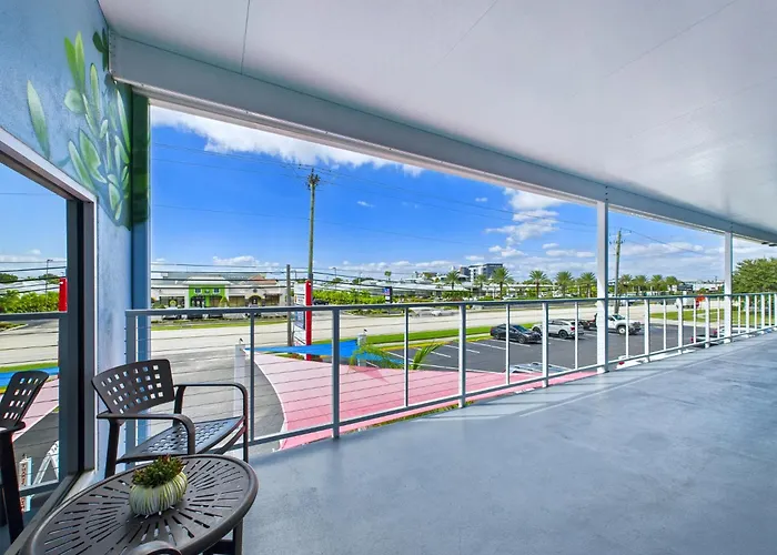 Modern Loft W Launch Views Near Beach -Unit 208