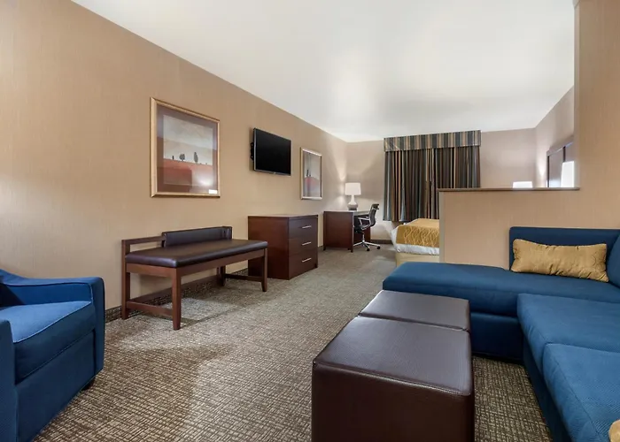 Comfort Inn & Suites