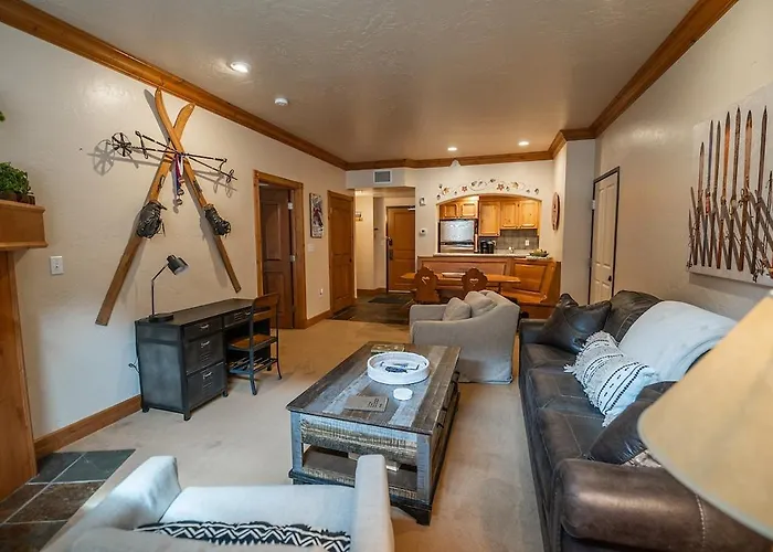Alpine-Style Zermatt King Villa With Full Kitchen Near Park City & Deer Valley Ski Resorts - 2068