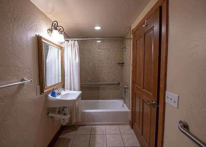 Cozy Double Queen Mountain Suite Near Park City - 3055