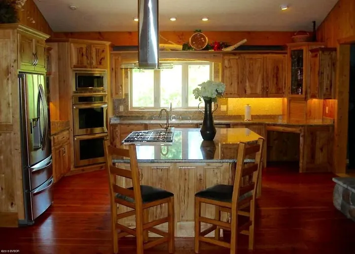 Cozy Lodge Rental Near Bitterroot Valley, Montana