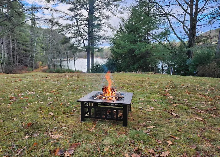 Lakefront Townhome Chestertown "Lakeside Escape"