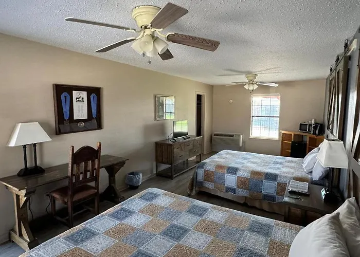 Four Horsemen Motel
