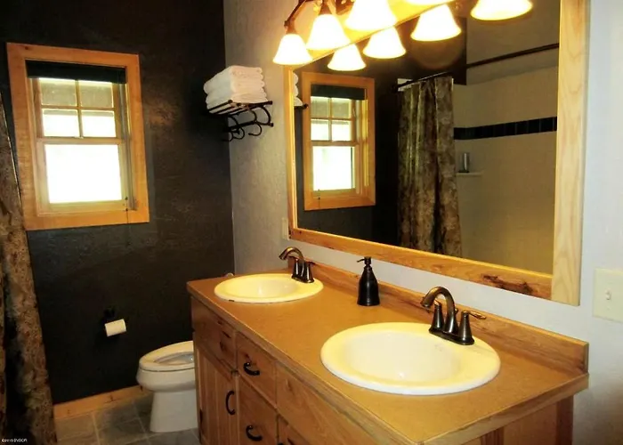 Cozy Lodge Rental Near Bitterroot Valley, Montana