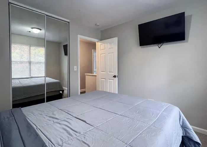 Charming 3 Bedroom Home In Clayton County