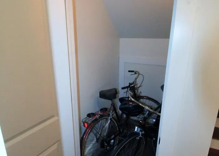 Large Unique Ground Floor Loft With Parking #1