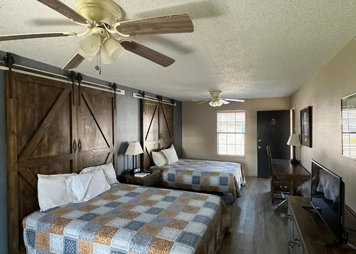 Four Horsemen Motel