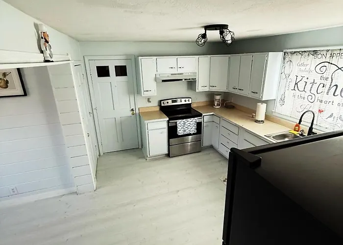 2 Bedroom Burncoat St Area