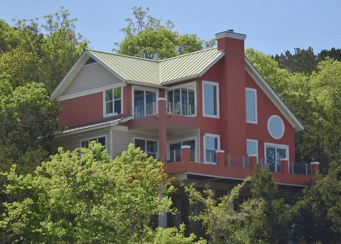 Heavenly Waterfront Retreat - Boat Dock, Deep Cove