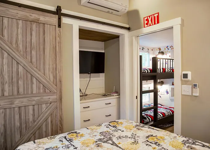 Tiny Home - Grill, Near East Fork