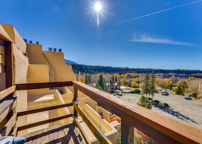Ski, Hike & Fish! Beautiful Retreat Near Taos