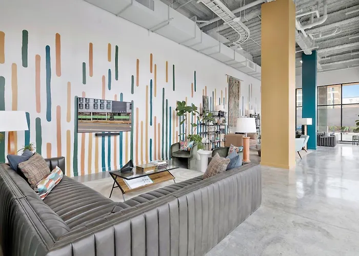 Downtown Escape, Gym In Building, Walk To Attractions