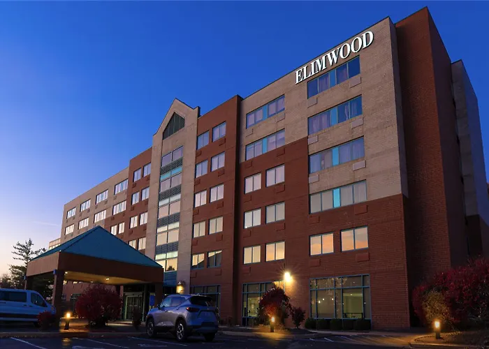 Elimwood Hotel A Ramada
