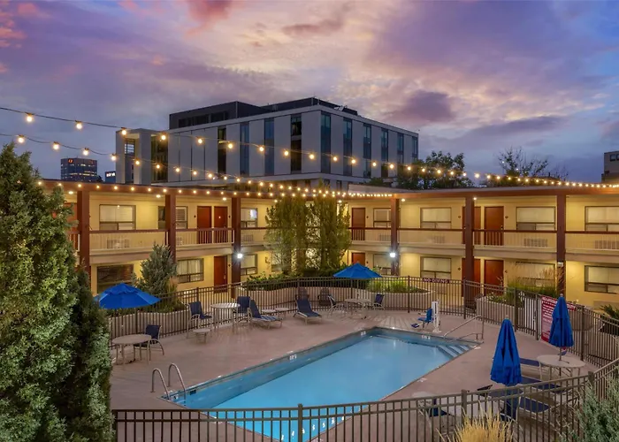Best Western Plus Clocktower Inn
