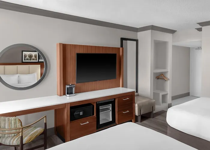 Doubletree By Hilton New Orleans