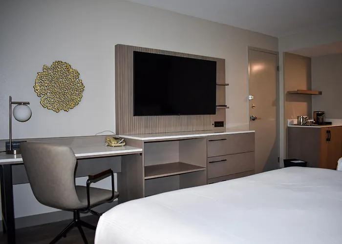 Doubletree By Hilton Chicago - Oak Brook