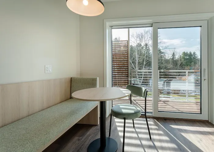 Sun & Ski Inn And Suites
