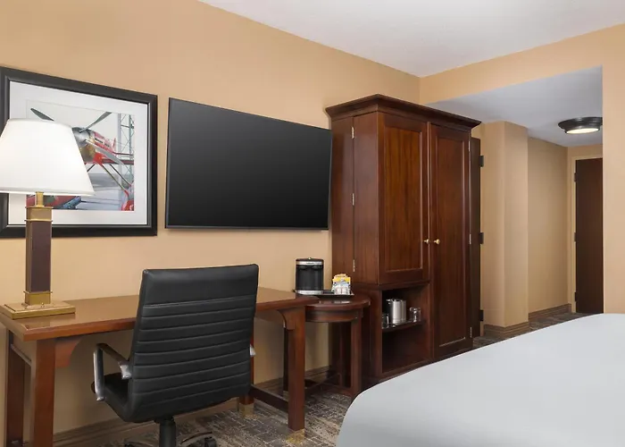 Doubletree By Hilton Cincinnati Airport