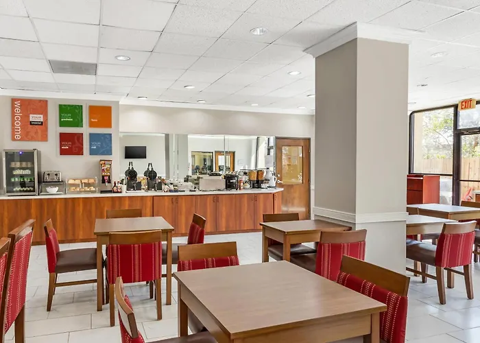 Comfort Suites Bush Intercontinental Airport