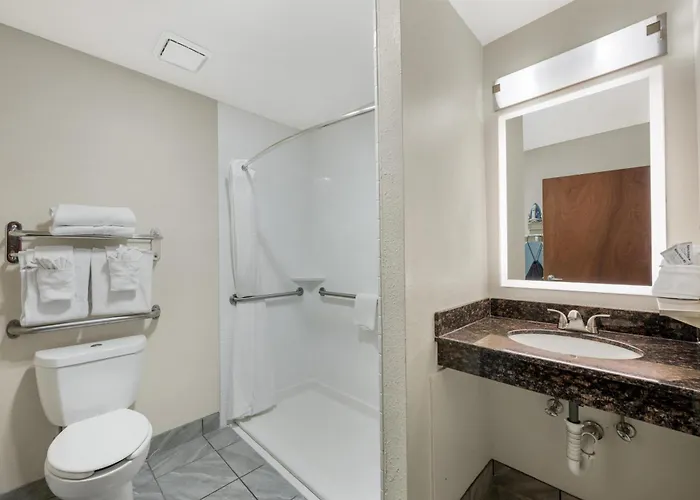Best Western Airport Albuquerque Innsuites Hotel & Suites