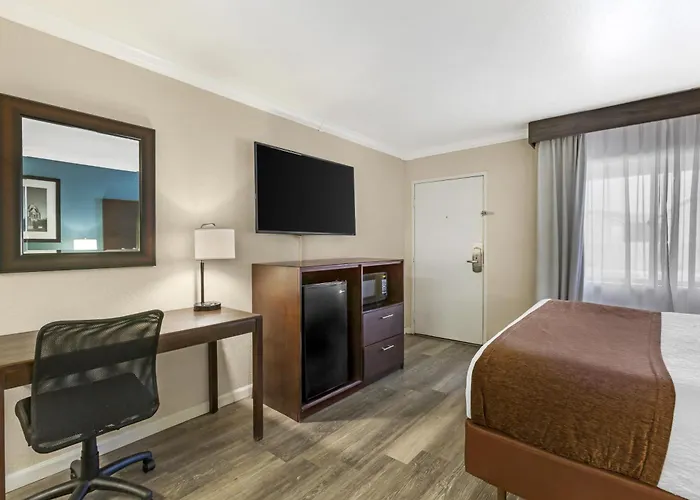 Best Western Innsuites Tucson Foothills Hotel & Suites