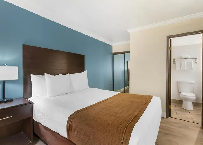 Best Western Innsuites Tucson Foothills Hotel & Suites
