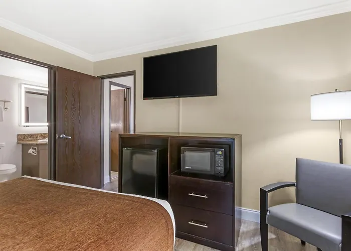 Best Western Innsuites Tucson Foothills Hotel & Suites