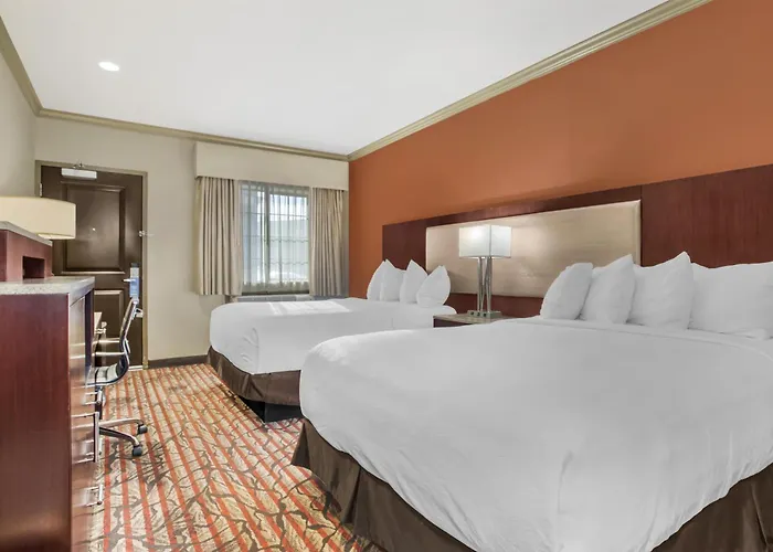Best Western Plus Brookside Inn