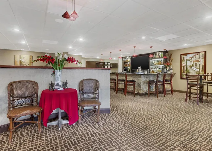 Best Western Plus Brookside Inn