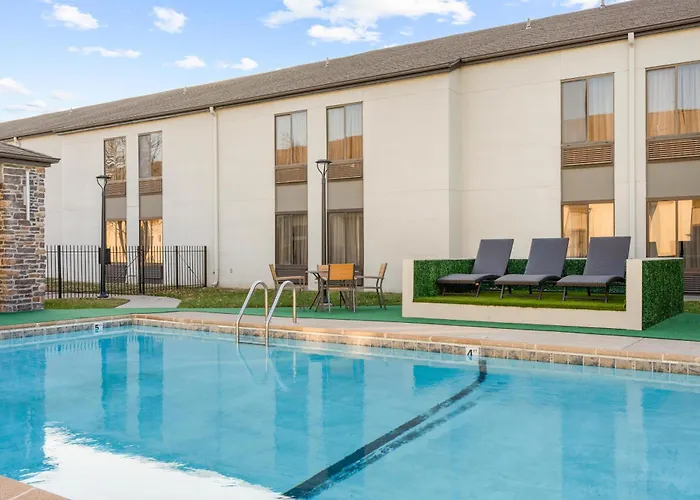 Best Western Courtview Hotel