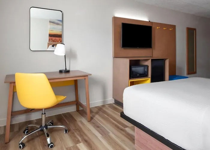 Days Inn By Wyndham Omaha Ne