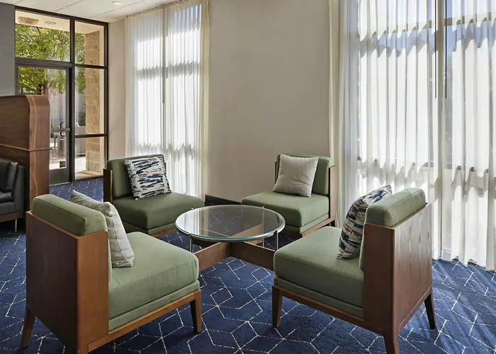 Courtyard By Marriott Sacramento Midtown