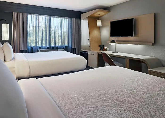 Courtyard By Marriott Sacramento Midtown