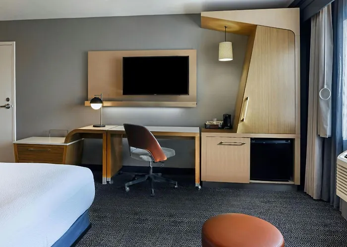 Courtyard By Marriott Sacramento Midtown