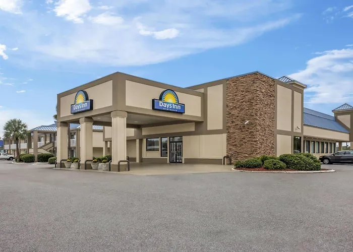 Days Inn By Wyndham Adel I-75
