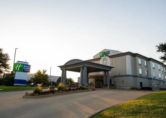 Holiday Inn Express & Suites College Station By Ihg