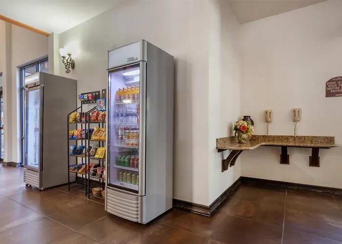 Best Western Plus Cimarron Hotel & Suites