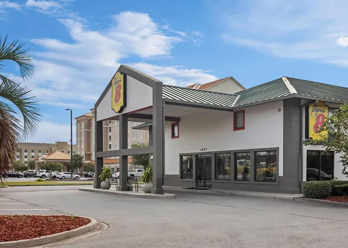 Super 8 By Wyndham Valdosta Ga I-75