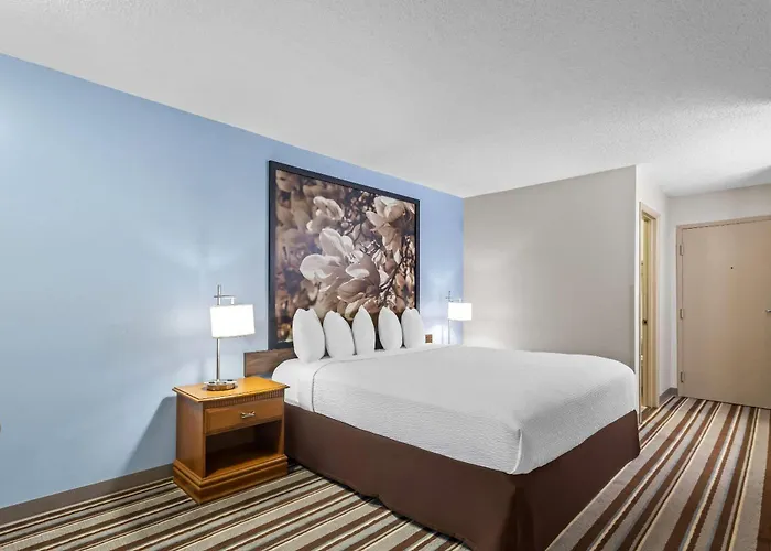 Super 8 By Wyndham Valdosta Ga I-75