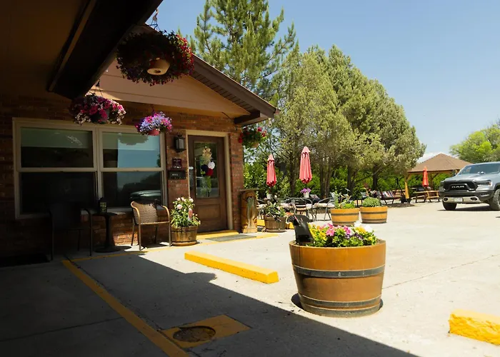 Hotchkiss Inn Motel